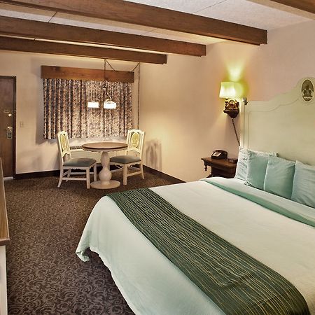 Helendorf River Inn, Suites & Conference Center 외부 사진